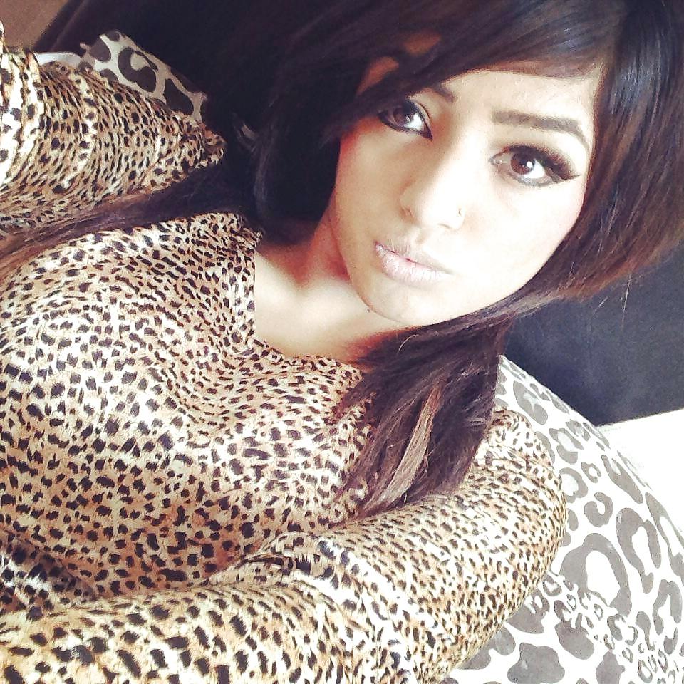 25P DESI SLUTS PLEASE COMMENT DIRTY AND DEGRADE  xxx