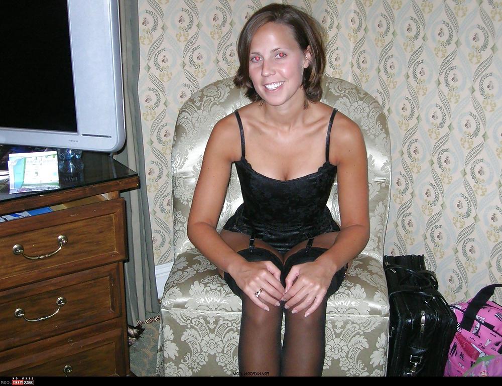 25P Exposed Slut Wife 310