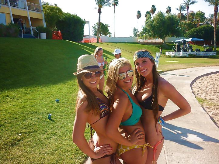 25P Slutty sorority girls on Spring Break.