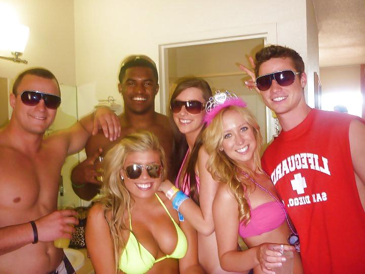 25P Slutty sorority girls on Spring Break.