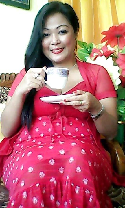 25P Hot natalia indonesiain girl (jacklin soolany)