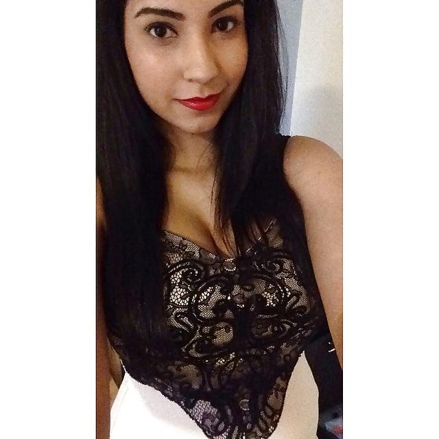 25P INDIAN DESI PUNJABI PAKI HINDU HINDI BENGALI SIKH SLUT SEXY