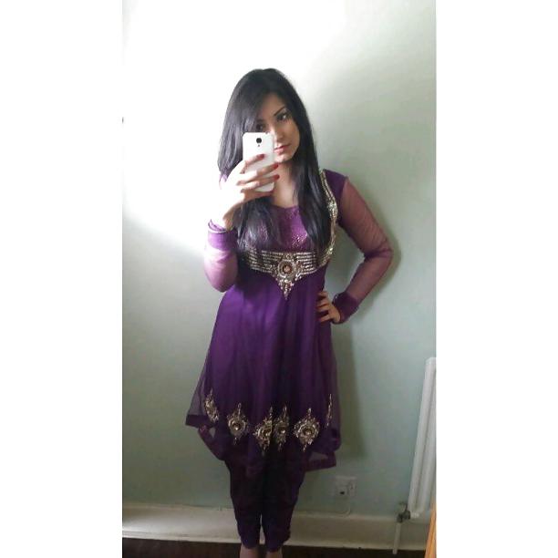 25P INDIAN DESI PUNJABI PAKI HINDU HINDI BENGALI SIKH SLUT SEXY