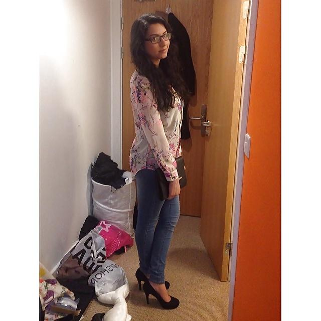 25P INDIAN DESI PUNJABI PAKI HINDU HINDI BENGALI SIKH SLUT SEXY