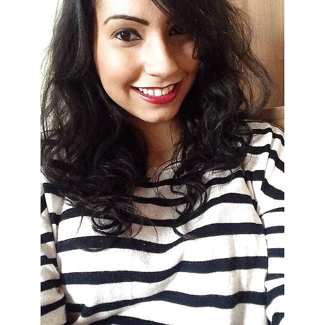 25P INDIAN DESI PUNJABI PAKI HINDU HINDI BENGALI SIKH SLUT SEXY
