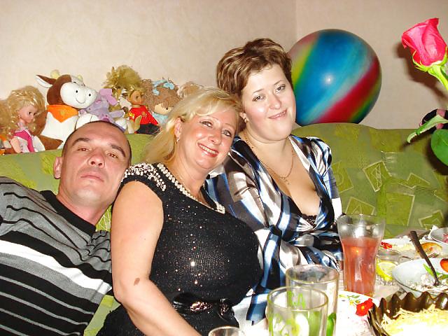 16P Busty Russian Woman 2071