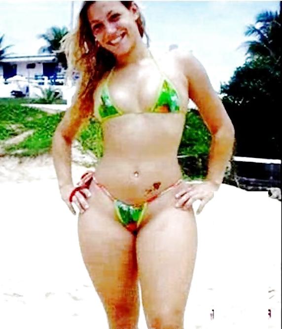 25P Awesome milfs collection 2015
