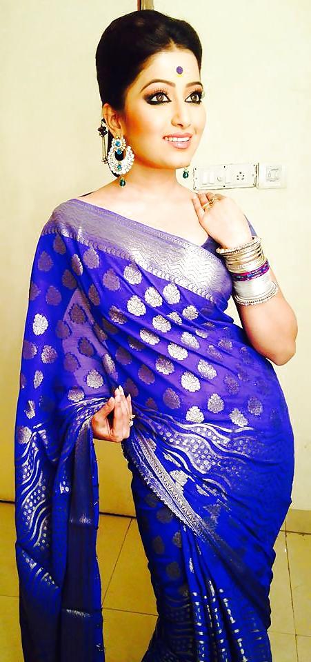 25P DESI GIRLS