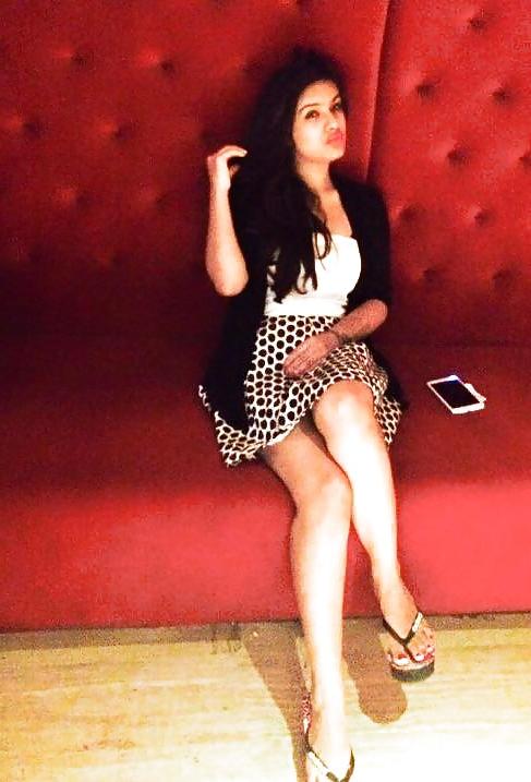 25P DESI GIRLS