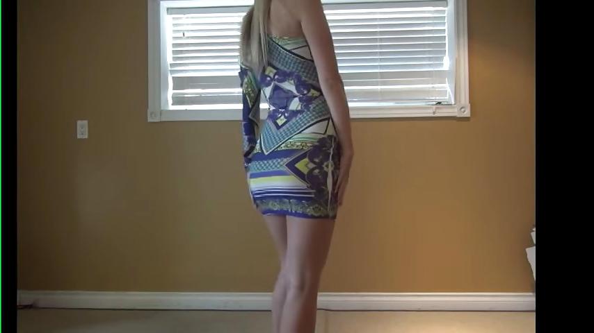 25P Downblouse Upskirt capture from videos