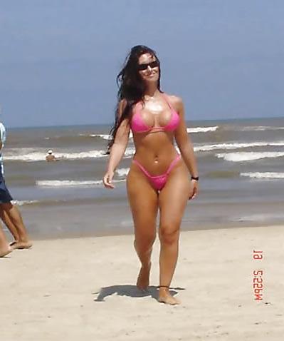 25P Flat Stomach PHAT Ass White Girl (Real PAWGs)