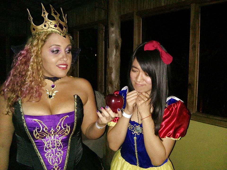 10P Halloween in Costa Rica
