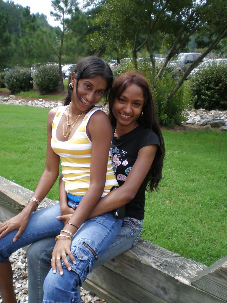 13P LESBIANS
