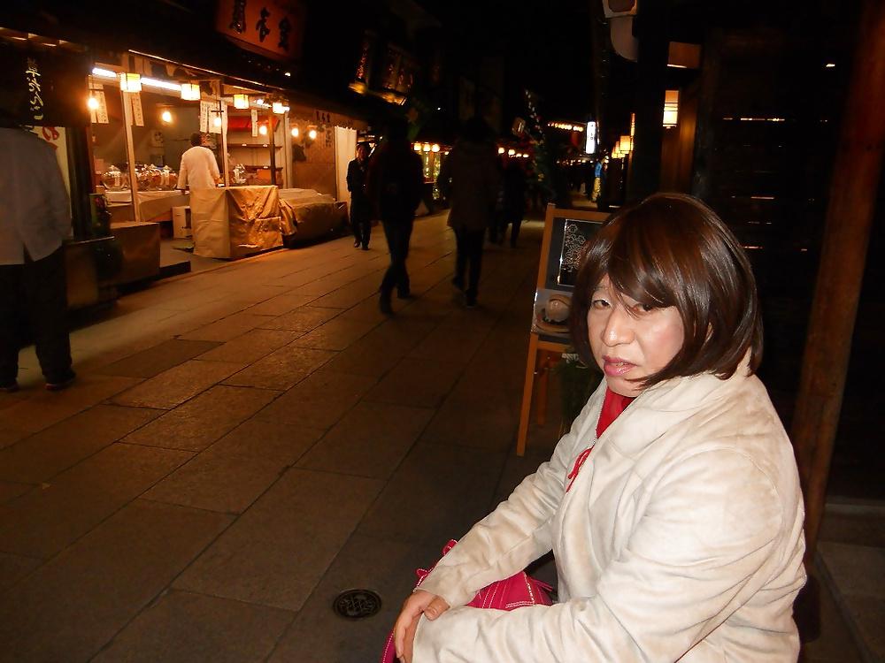 14P Happy new year in Tokyo akiba and Taishakuten
