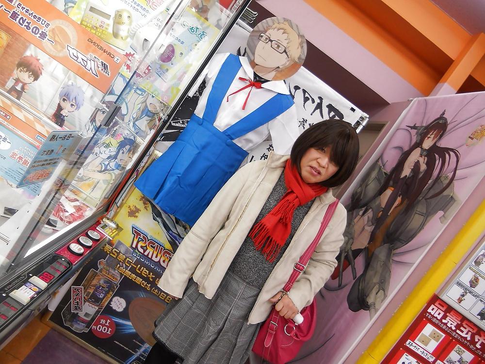 14P Happy new year in Tokyo akiba and Taishakuten