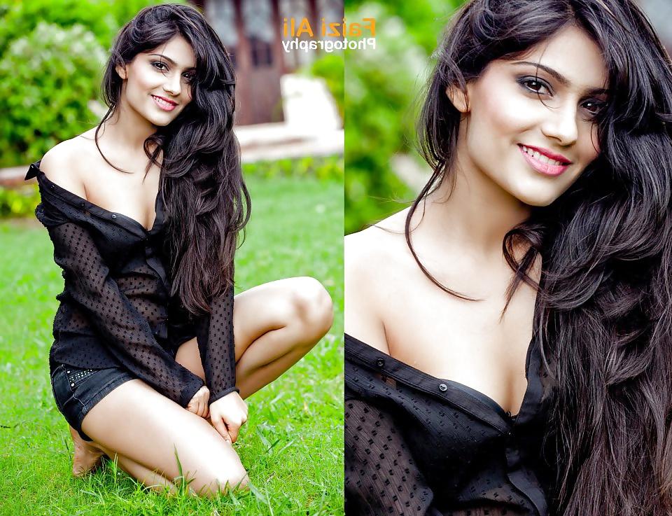25P Desi teen models