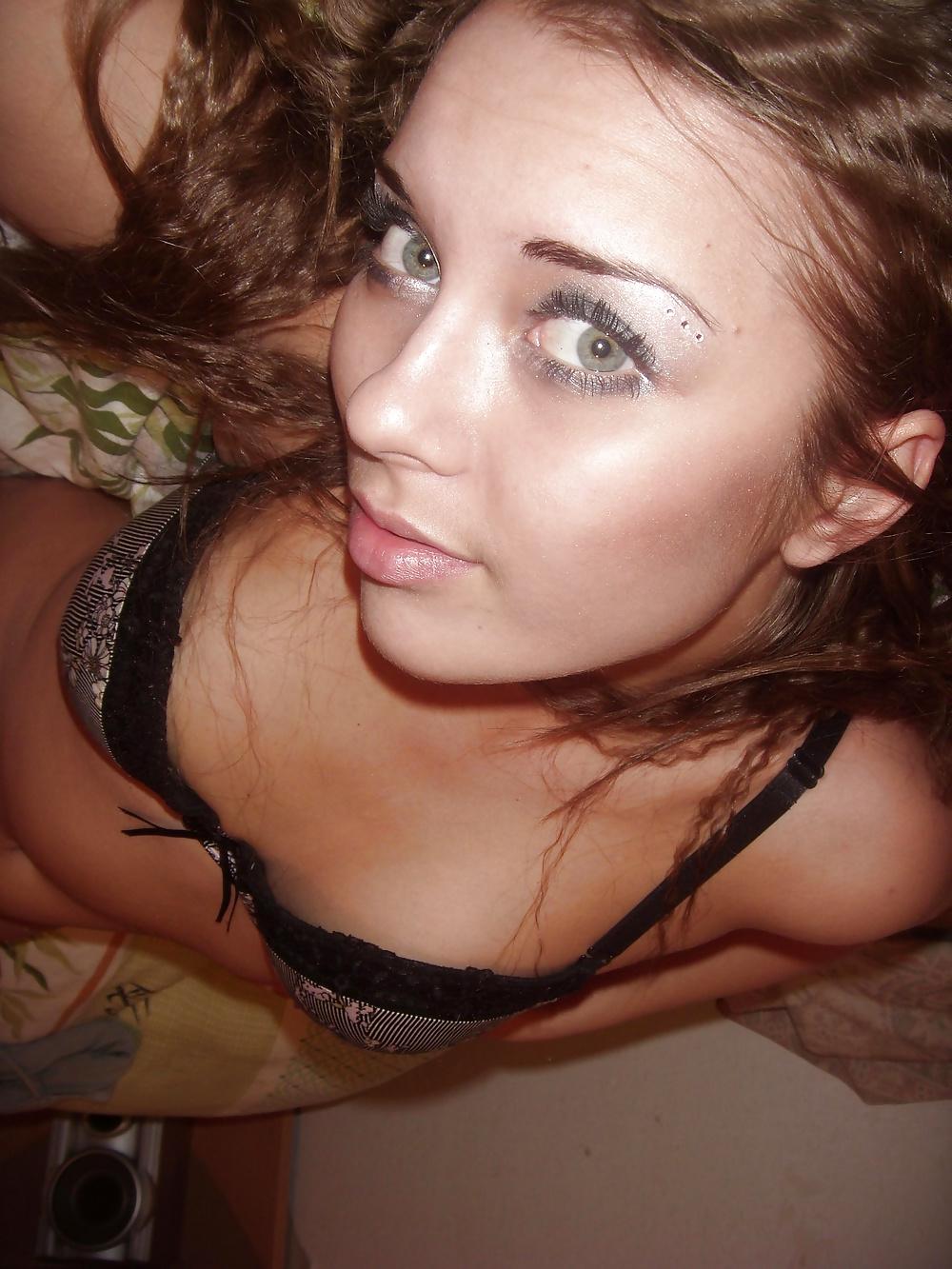 25P Self shot - Amateur girl #43