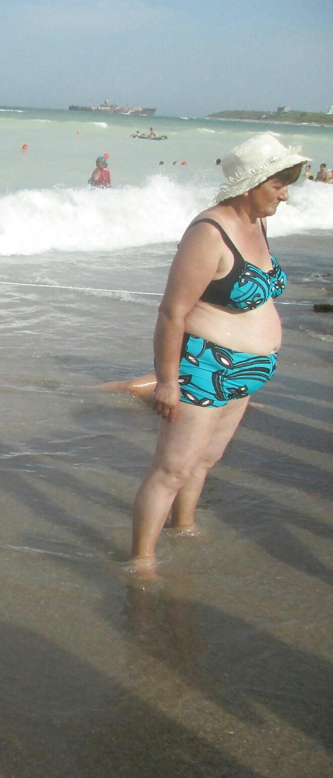 25P Spy beach summer mature romanian