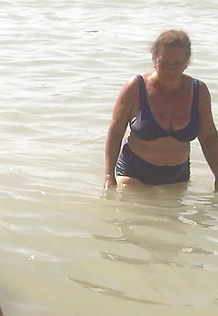 25P Spy beach summer mature romanian