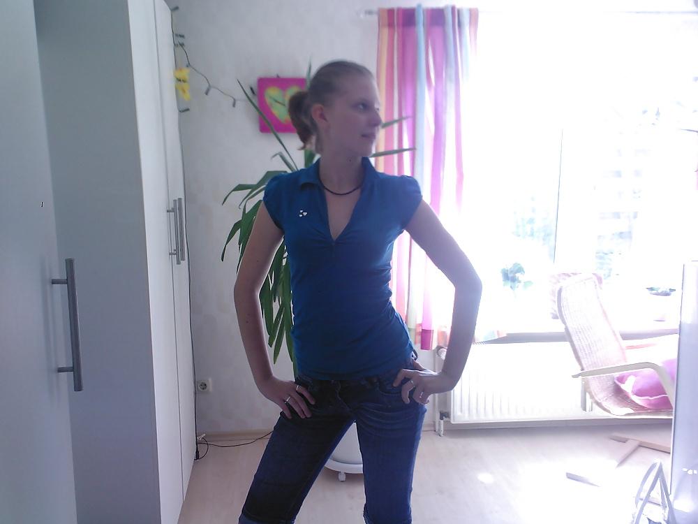 17P Self shot - Amateur girl #52