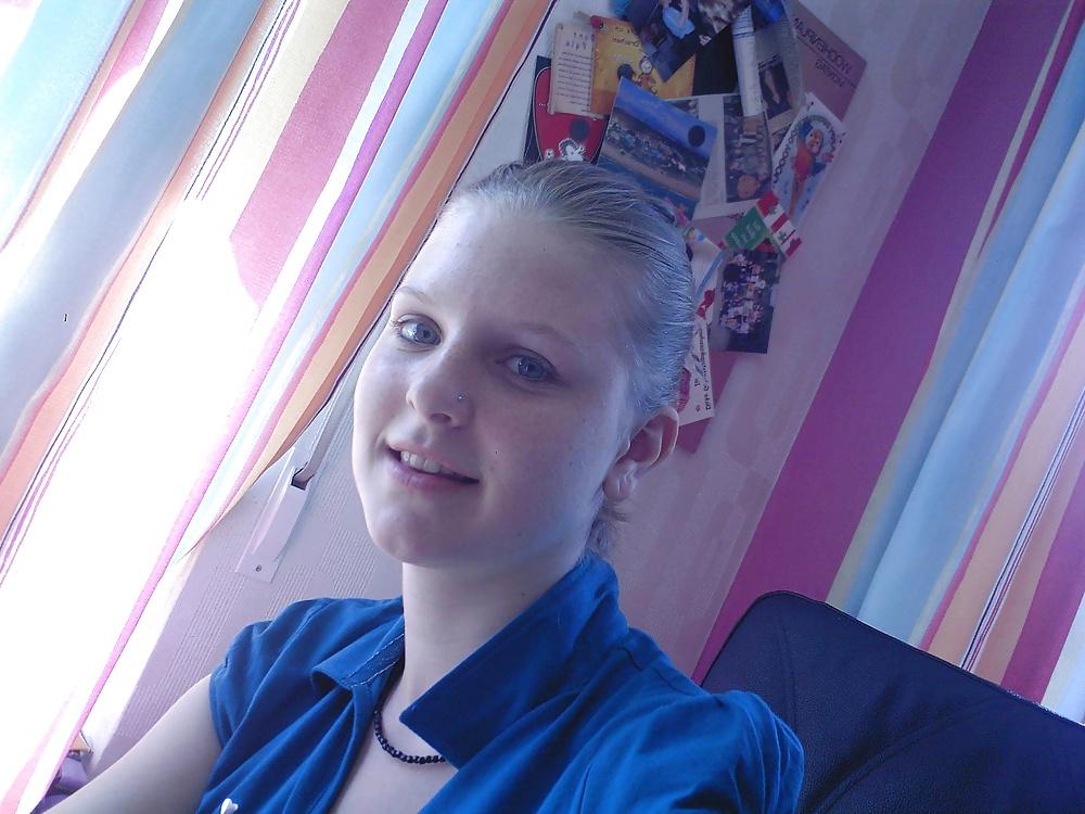 17P Self shot - Amateur girl #52
