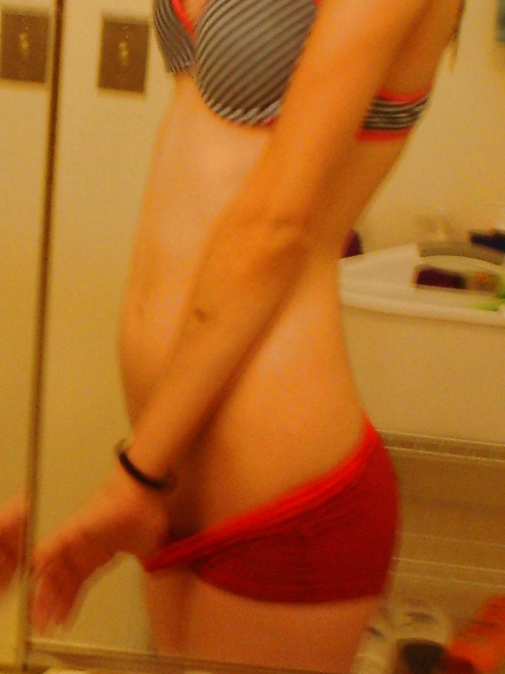 25P Girl Shoot Her Self