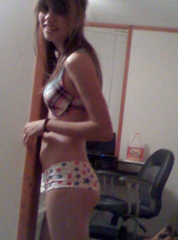 25P Girl Shoot Her Self