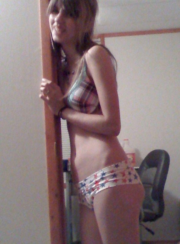 25P Girl Shoot Her Self
