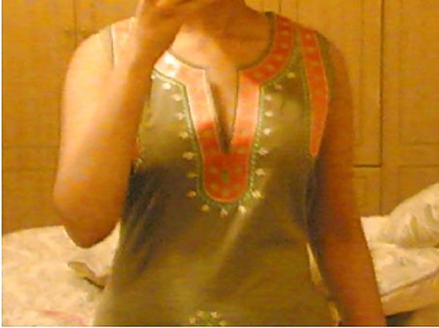 25P Arab Girls 17