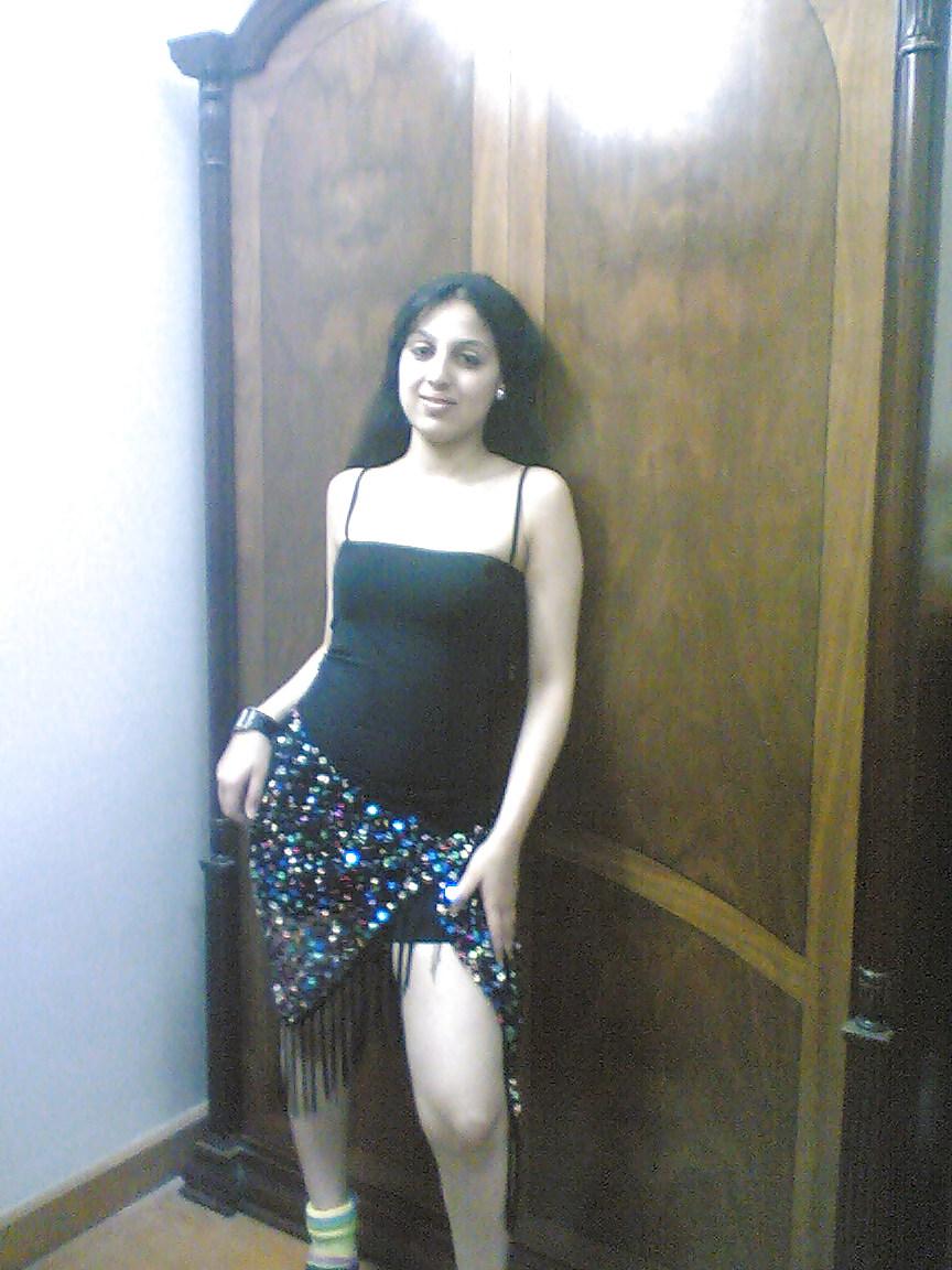 25P Arab Girls 17