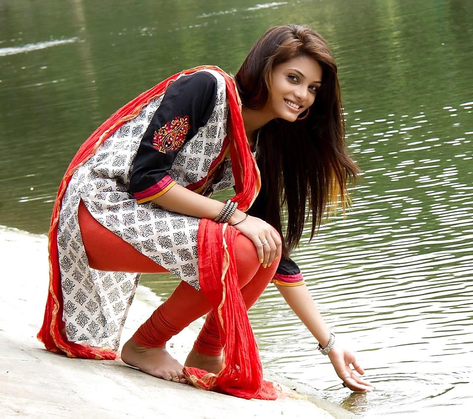 25P Desi models