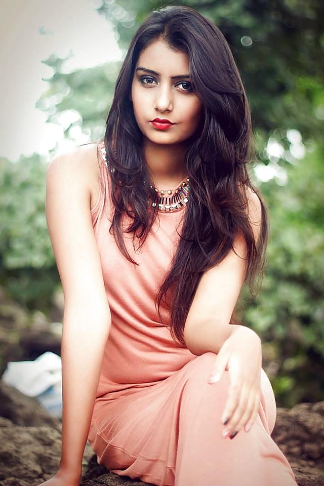 25P Desi models