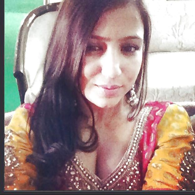 25P Indian Fuckpigs - MUST SEE WHORES!