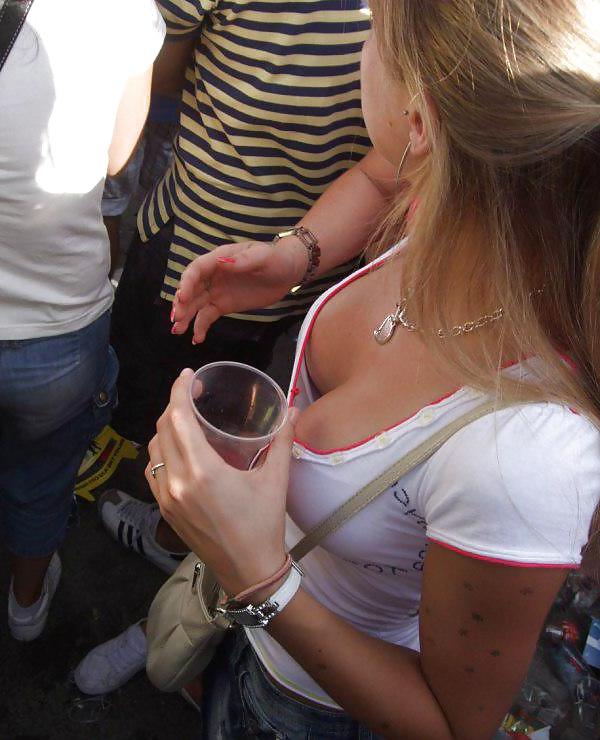 25P Downblouse - Vol. 11