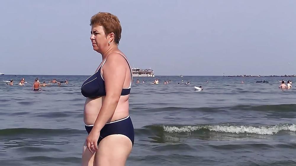 25P Spy sexy mature beach summer romanian