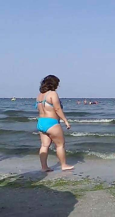 25P Spy sexy mature beach summer romanian