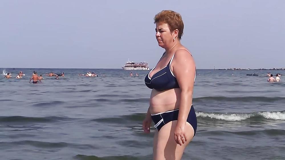 25P Spy sexy mature beach summer romanian