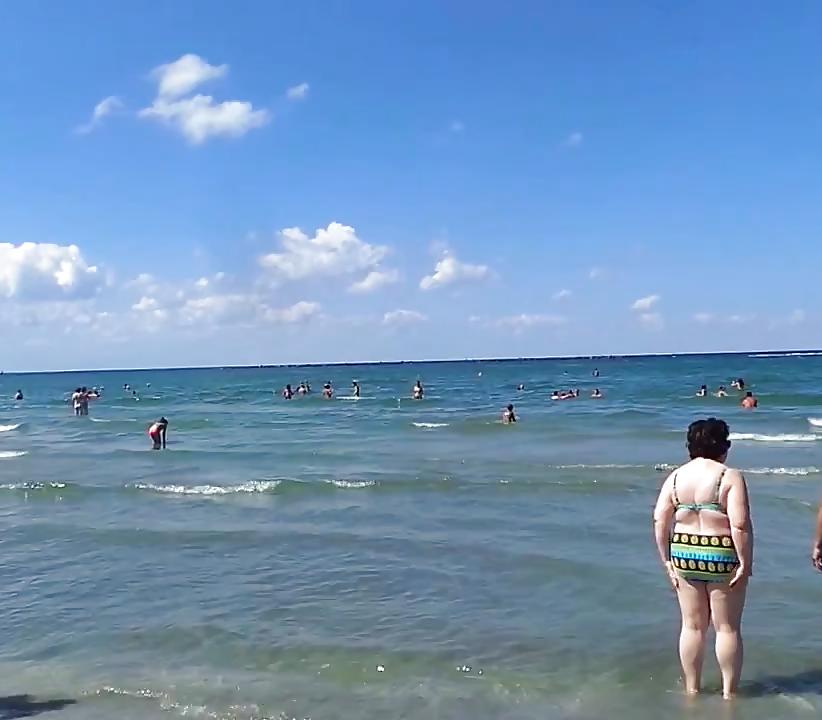 25P Spy sexy mature beach summer romanian