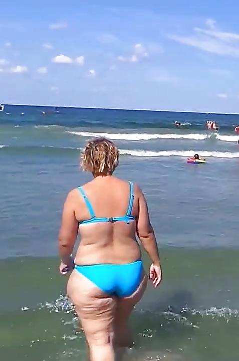 25P Spy sexy mature beach summer romanian