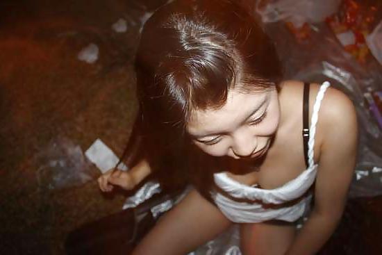 25P SG girls downblouse