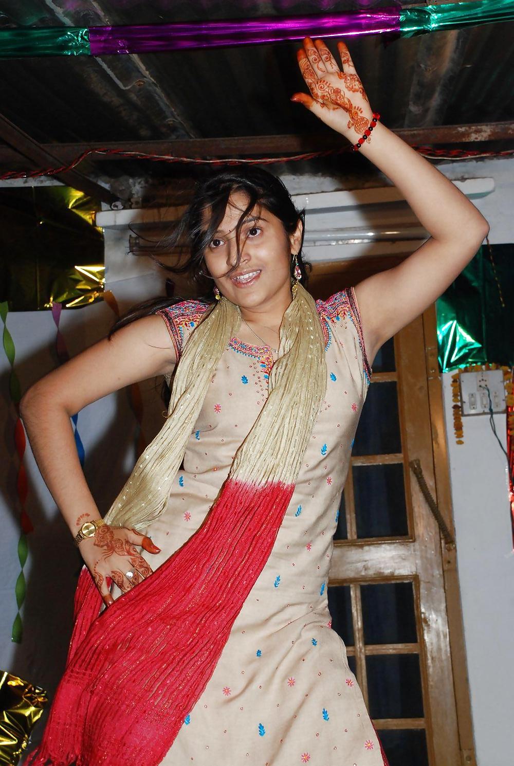 15P Indian Desi Smelly Sweaty Armpits Underarms for comments 
