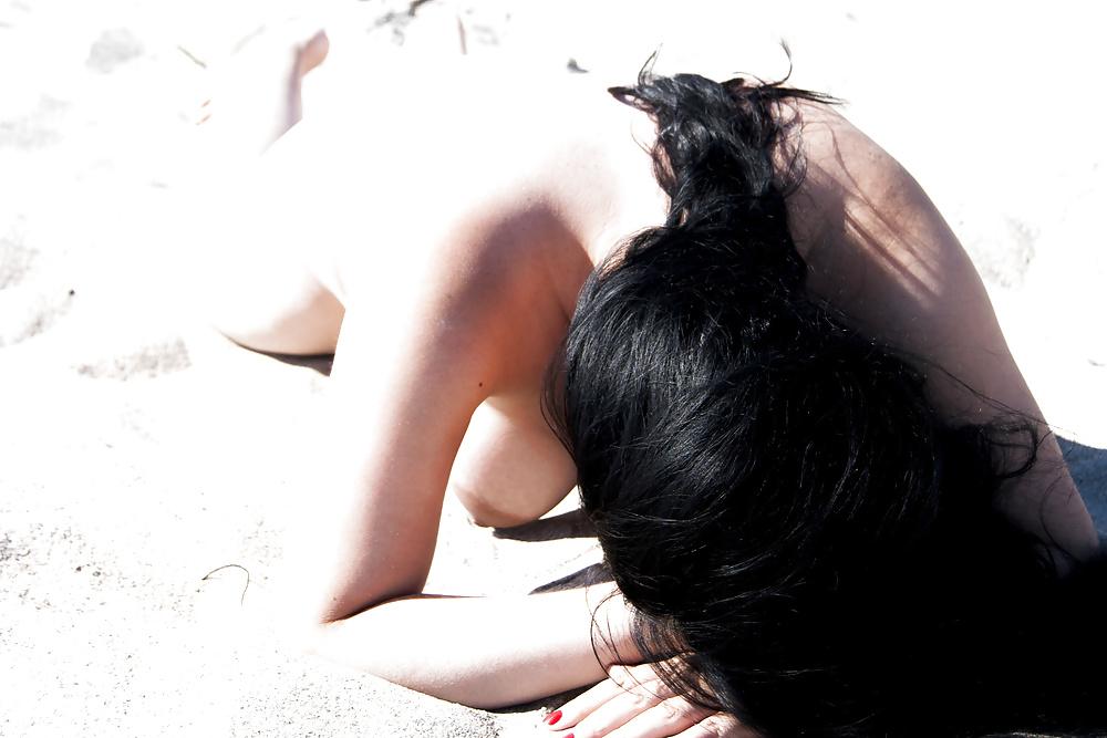 6P My big tit wife at the beach