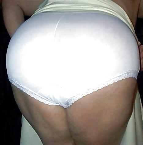 22P Some nice granny panties