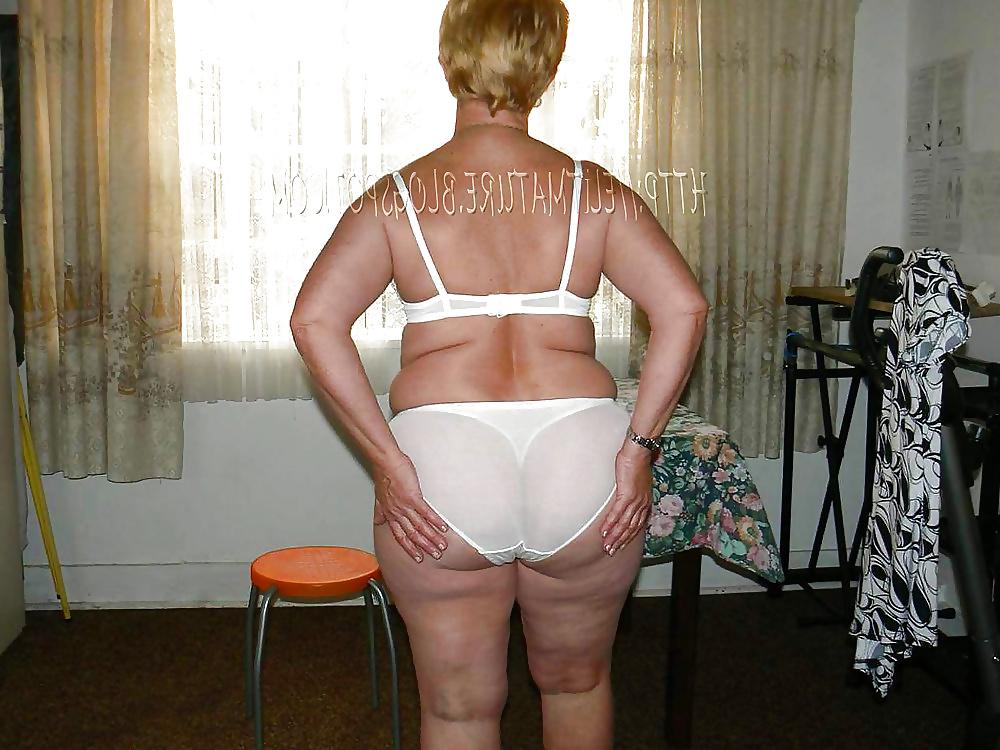 22P Some nice granny panties