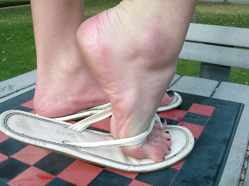 25P Flip Flops Foot Fetish 