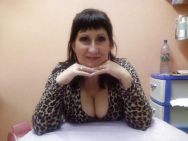 10P Busty Russian Woman 2096