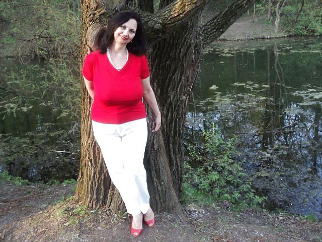 10P Busty Russian Woman 2110