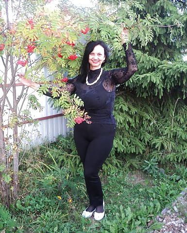 10P Busty Russian Woman 2110