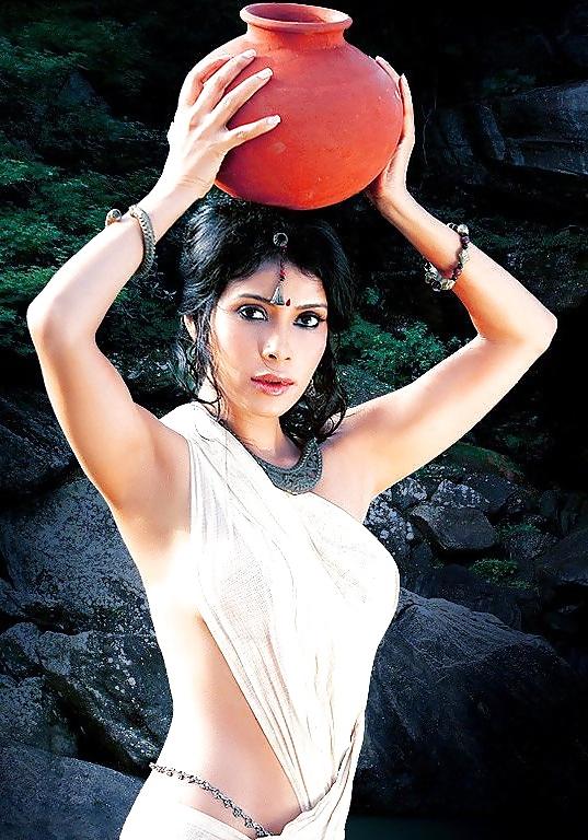 23P Desi Showing Assets 35