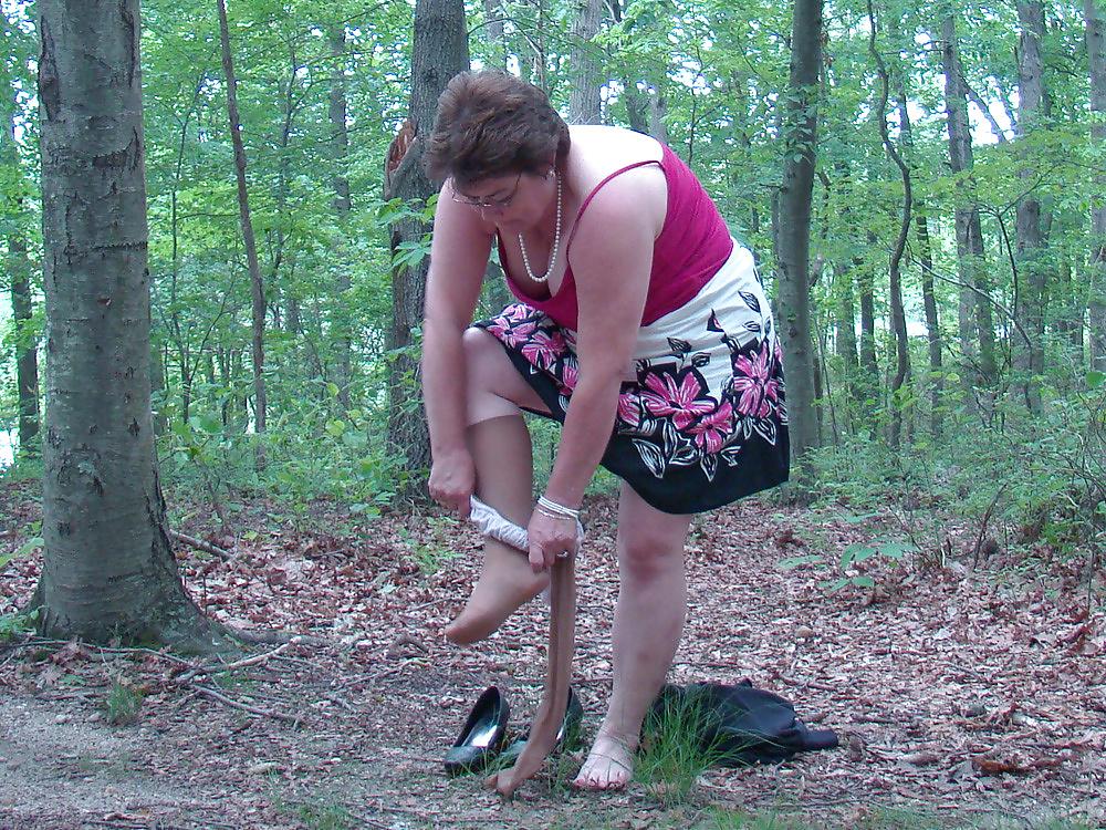25P Old And New Of Real Slut Julie